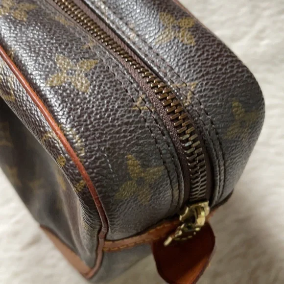 Louis VuittonVintage Monogram Compiegne 28 Clutch Toiletry Bag